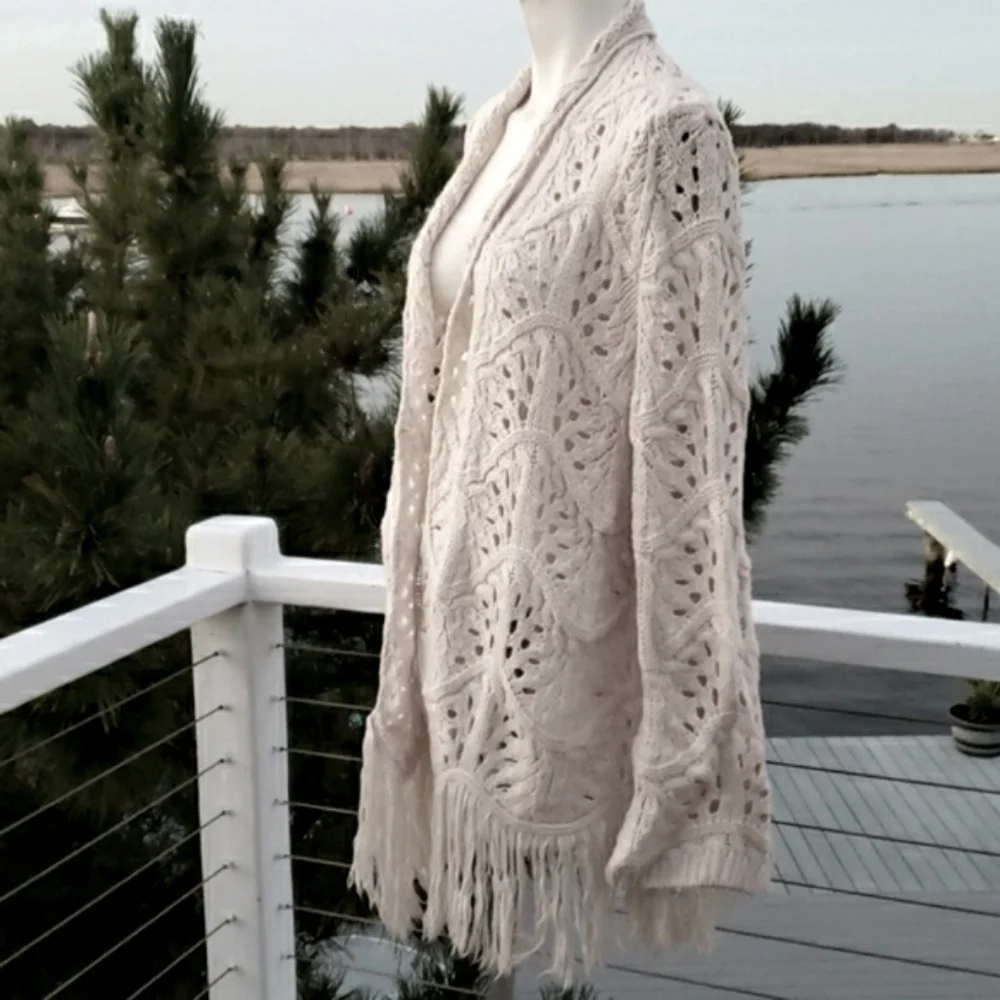 THE PARAGON Open Front Cardigan, Fringed Loose Knit Cream Color, Size L